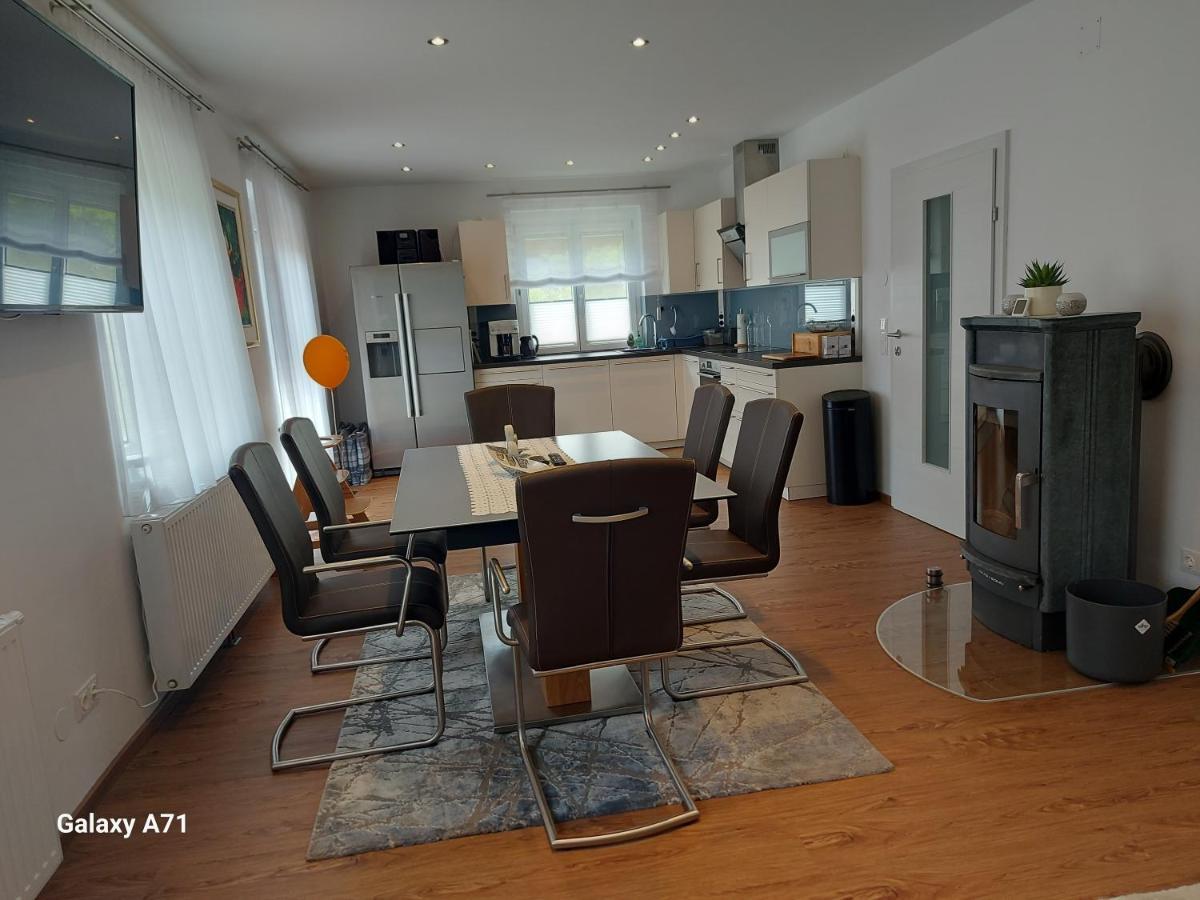 Ferienhaus Kaethe Klagenfurt am Woerthersee ภายนอก รูปภาพ